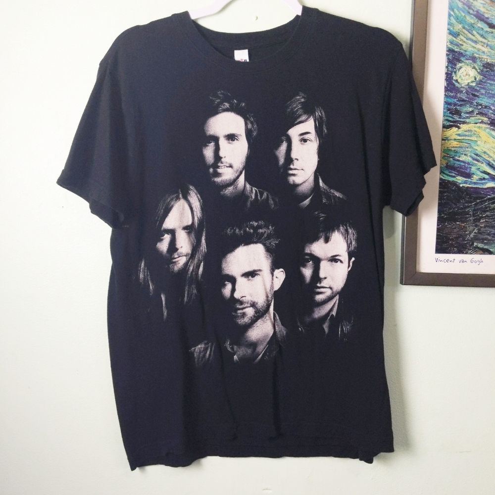 Maroon 5 Band 2010 Tour T-shirt Size Small